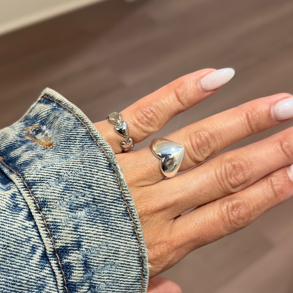 Silver heart rings